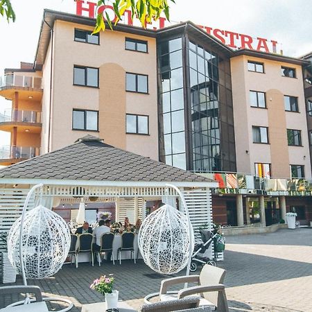 Hotel Mistral Марки Экстерьер фото