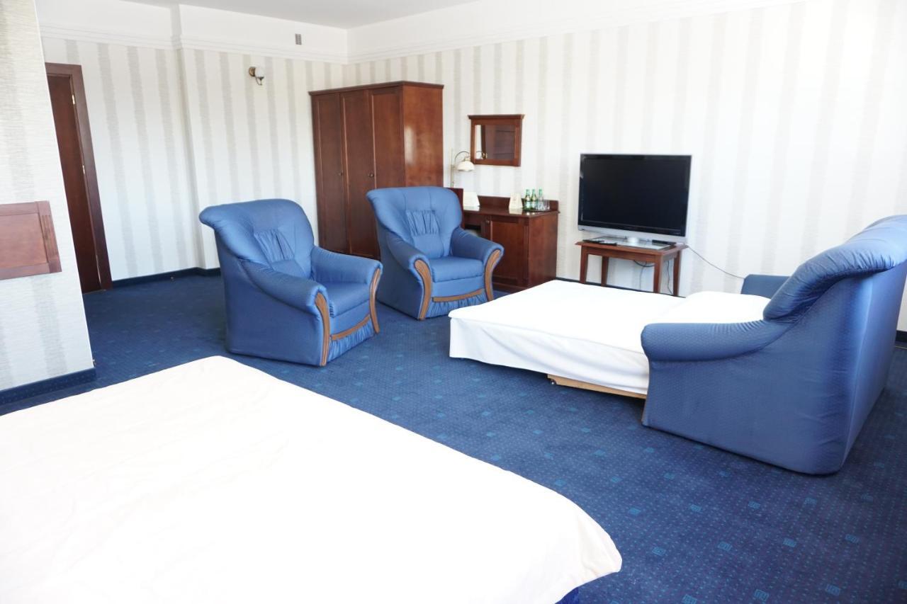 Hotel Mistral Марки Экстерьер фото