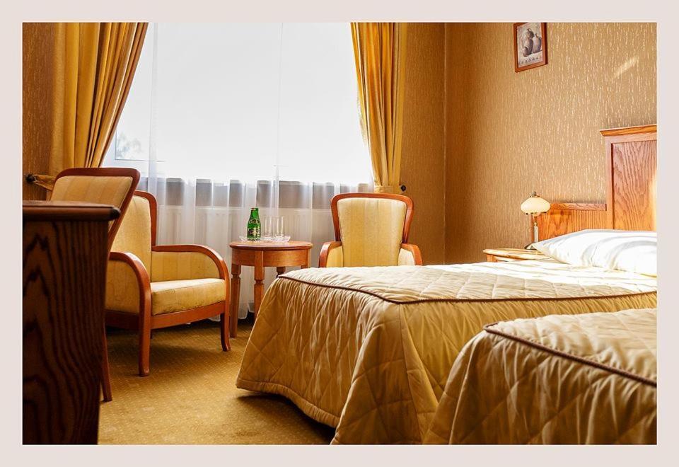 Hotel Mistral Марки Экстерьер фото
