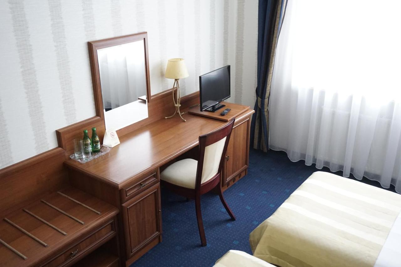 Hotel Mistral Марки Экстерьер фото